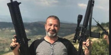Kılıçdaroğlu’na saldıran Osman Sarıgün’ün elini öpen AKP’li, Ekrem İmamoğlu’na tehdit etti