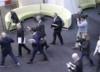 Avustralya polisi: Gazetecilere soruşturma konusunda karar vermedik