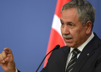 Sosyal medyada  büyük tepki: Arınç, ‘Yüksek İstişare’ için aldığı maaşını eleştirenlere ‘edepsizler’ dedi