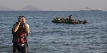 Akdeniz’de facia: İçinde 150 göçmenin yer aldığı tekne battı