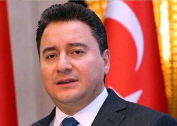 Babacan’ın AKP’den istifa ettiğini duyurması, dünyada da yankılandı