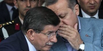 Davutoğlu: Erdoğan bana ‘başbakan gibi görün ama başbakan olma’ dedi