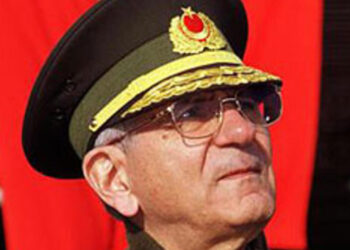 ‘Postmodern darbenin’ Komutanı Kıvrıkoğlu sözünü inkar etti: 28 Şubat bin yıl sürecek demedim