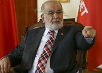 Karamollaoğlu, Erdoğan’ı kast ederek: Çamlıca Camii’ne Allah rızası için değil, bana cevap vermek için gitti