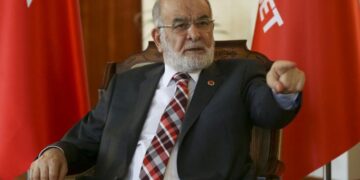 Karamollaoğlu, Erdoğan’ı kast ederek: Çamlıca Camii’ne Allah rızası için değil, bana cevap vermek için gitti