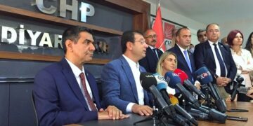 İmamoğlu Diyarbakır’da konuştu: Seçilmiş belediye başkanlarının yerine kayyum atanması gaflettir, dalalettir
