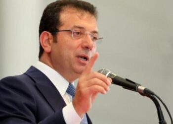 İmamoğlu Diyarbakır’da konuştu: Seçilmiş belediye başkanlarının yerine kayyum atanması gaflettir, dalalettir