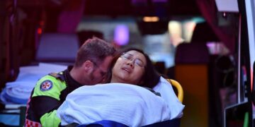Sidney ve Melbourne’de saldırı: Bir kişi öldü, bir kişi yaralandı, polis McDonald’s a sığındı