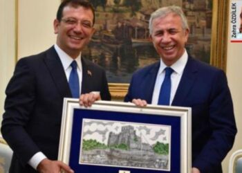 Mansur Yavaş, İmamoğlu’nu ziyaret etti. İki başkan yolsuzluğu tarihe gömeceklerini söyledi