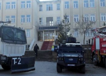 12 bin lirası çerez parası: Muş’un Varto ilçe Belediyesinde kayyım, 12 milyar borç yapmış