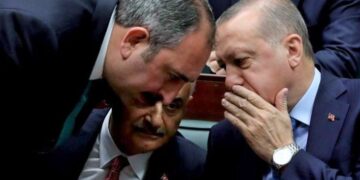 AKP’li Adalet Bakanı Gül’den Hizmet Hareketi gönüllülerine açık tehdit