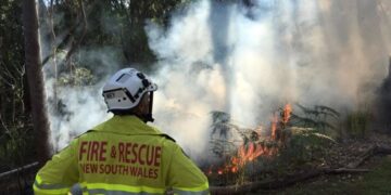 Avustralya’da NSW ve Queensland Eyaletlerinde acil  durum: 21 ev yandı, binlerce kişi tahliye edildi