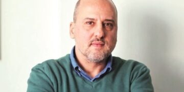 HDP Milletvekili Ahmet Şık: Her savaştan geriye; ölüler, yas tutanlar ve hırsızlar ordusu kalır!