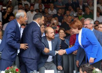 İyi Parti’den AKP’ye: Yüzde 40 size yetmez, bıyığı olan, bakanlık yapmış damadı bulunan şartlarını da ekleyin