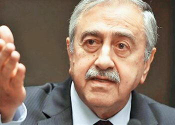 KKTC Cumhurbaşkanı, Erdoğan’a: Farklı düşünce, sövgüyü ve ölüm tehditlerini haketmemektedir, asıl bunlar hadlerini aşanlardır