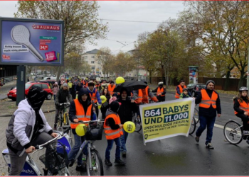 Almanya’da Türkiye’deki cezaevlerinde bulunan 864 bebek için pedal çevirdiler