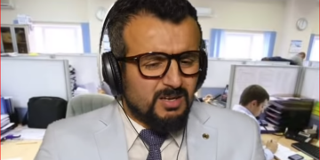 Mustafa Sarıtaş: Alo, Vatan Haini Bilgi Hattı, buyurun…