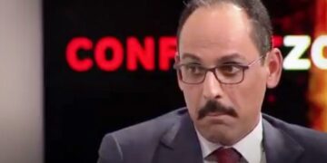 Gazeteci Sebastian’dan, Kalın’a zor soru: Türkiye’de işlerin tersine dönmesinden endişeli misiniz? Belki sıra size gelecek, yakalanacaksınız