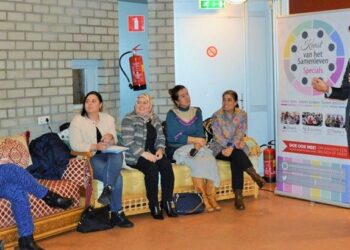 Hollanda Entegrasyon Sözcüsü: Dil öğrenip öğretmenliğe başlamanız takdire şayan