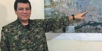 Kobane: Türkiye’nin saldırılarda IŞİD’i kullandığının belgeleri var