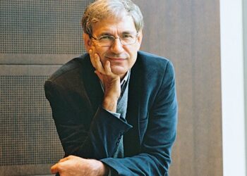 Yazar Orhan Pamuk: Türkiye’de gerçekleri söylemek için Altan gibi cesur olmak gerekiyor