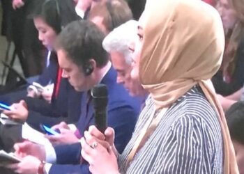 Trump’tan Havuz’un Yazarı Hilal Kaplan’a: Siz gazeteci olduğunuza emin misiniz?