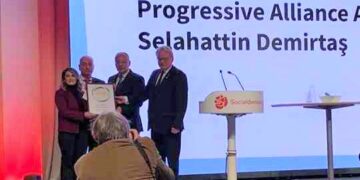 Almanya, Demirtaş’ı ‘Siyasi Cesaret Ödülü’ne layık gördü