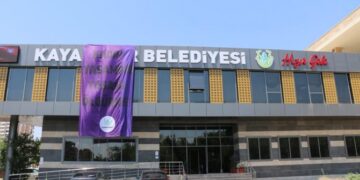 Kayyım atanan belediyede AKP’li başkanın 2 çocuğuna işe gitmeden maaş