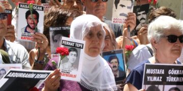 Cumartesi Anneleri: JİTEM tarafından katledilen yurttaşlar için adalet talep ediyoruz