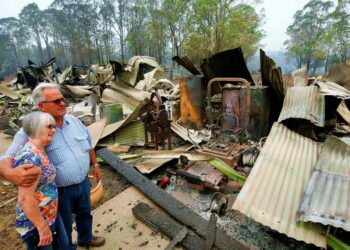 Sıcaklık rekor kırdı: Tarihin en sıcak günlerini yaşayan Avustralya’da yangınlar can yakıyor