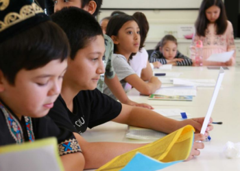 Çin, ailelerinden ayırdığı 500 bin Uygur çocuğu yatılı okula yerleştirdi