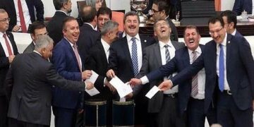 AKP’li Erdoğan, o yasayı veto etti: Dün yasayı savunan AKP’liler, bugün çevreci oldu