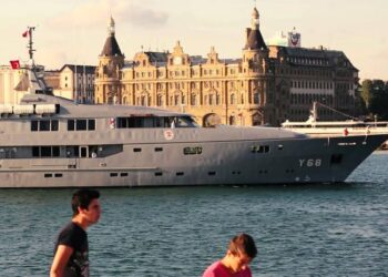 Lüks ‘gemiciğk’ Yakamoz restore edildi:  Erdoğan’a ‘Uçan Saray’dan sonra ‘Yüzen Saray’