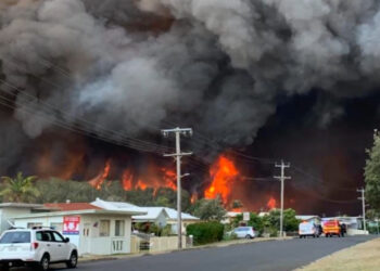 Şehirler tehdit altında: Sydney’e 75 km yaklaşan alevlerden yayılan duman halkın sağlığını tehdit ediyor