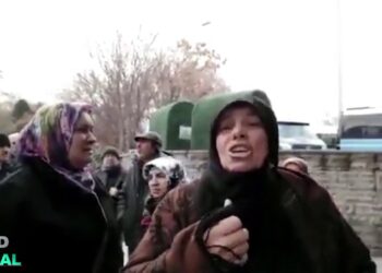 Müebbet alan Aydın’ın Annesi’nin feryadı: Erden darbeci olmaz,18 yaşındaki oğlumun isimini Tayyip koymaz olaydım