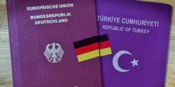 Geçen yıl 16 bin 700 kişi pasaport aldı: Alman vatandaşlığına geçişte Türkler  ilk sırada