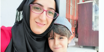 Geride çocuğu kaldı: KHK’lı Serpil Özmermer hasta ve hamile olduğu halde tutuklu