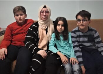 Doktor, ‘ihmal nedeniyle oldu’diyemedi: Cezaevinde ölü bebeğimle 3 hafta yaşadım