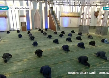 Diyanet’te canlı yayın: Saray’ın Camii’sinde ‘VİP’ Cuma