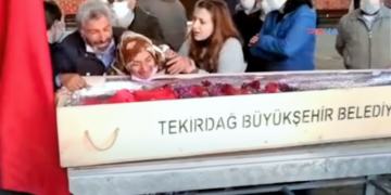 Mustafa Koçak’ın Annesinin feryadı: Oğlum adalete aç idi, yediler bitirdiler onu