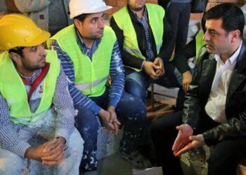 Demirtaş’tan 1 Mayıs mesajı: Özgür ve sağlıklı 1 Mayıs’larda buluşmak dileğiyle