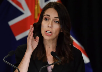 Yeni Zelanda Başbakanı: Uzun süre dünyaya sınırlarımızı açmayacağız