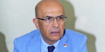 AYM, Enis Berberoğlu kararını erteledi