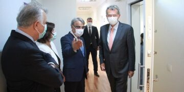 TÜSİAD Başkanı  ve beraberindeki heyetten HDP’ye ziyaret