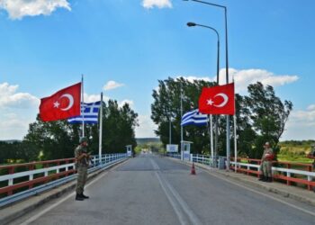 Yunanistan, Türkiye’yi kıta sahanlığını ihlal etmekle suçladı