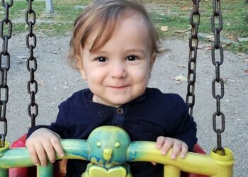 Bir annenin dipsiz kuyudan feryadı: Eşi de tutuklu, oğluyla cezaevinde olan Ceyran’dan mektup