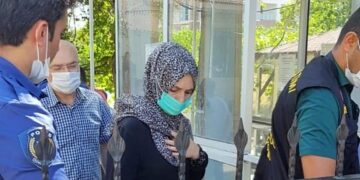 Kadınlara zulüm devam edyor: Gözaltında fenalaşan hasta  bayan, taburcu edildi tekrar gözaltına alındı