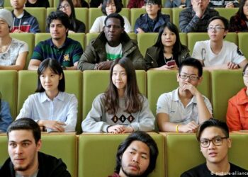 Almanya’dan yabancı öğrencilere vize engeli