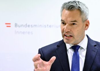 Avusturya İçişleri Bakanı: Türkiye’ye bilgi sızdıran bir casus yakaladı