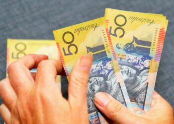 Başbakan’dan sınırları açma sinyali: Coronavirisü, Avustralya ekonomisini yüzde yedi küçülttü